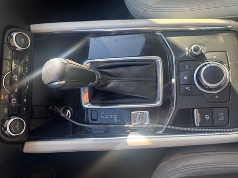 Used 2018 MAZDA CX-5 Grand Touring w/ Premium Package image 12