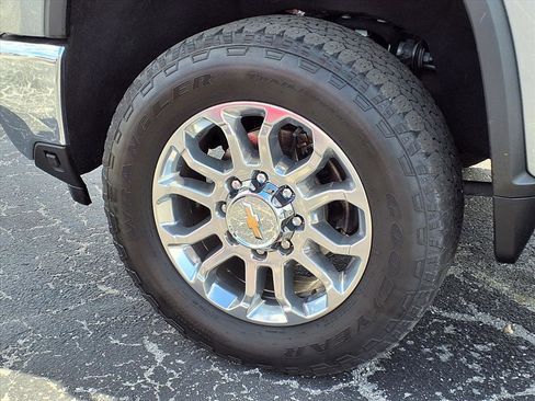 Certified 2024 Chevrolet Silverado 2500 LTZ w/ LTZ Premium Package image 29