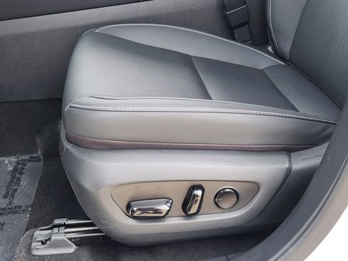 Used 2025 Lexus RX 350 Premium w/ Accessory Package (Z1) image 28