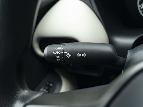Used 2026 Honda HR-V LX image 23