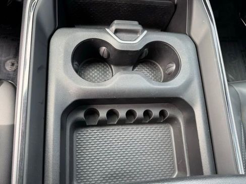 Used 2020 RAM 1500 Big Horn w/ Built-to-serve Edition image 16