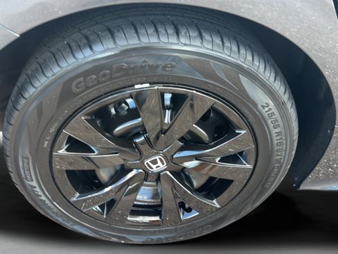 Certified 2024 Honda Civic LX image 32