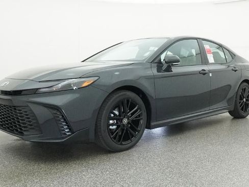 New 2026 Toyota Camry SE FWD image 17