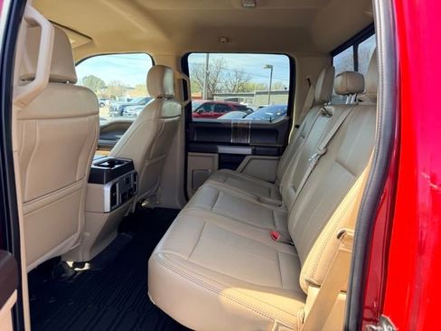 Used 2020 Ford F150 Lariat image 32