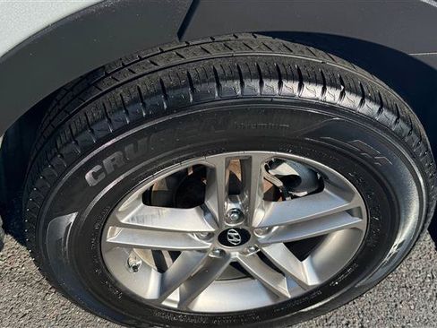 Used 2018 Hyundai Santa Fe Sport AWD/4WD image 26