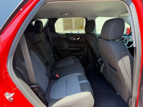 Used 2025 Chevrolet Blazer LT FWD image 22