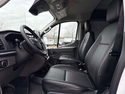 New 2026 Ford Transit 250 Low Roof w/ Load Area Protection Package RWD image 10