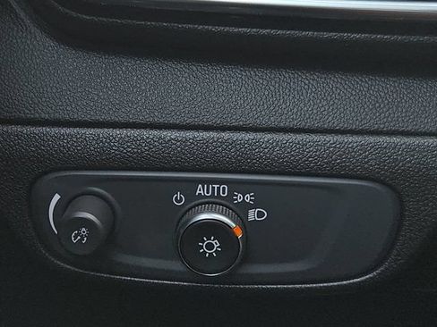 Used 2023 Chevrolet Bolt EUV Premier w/ Sun & Sound Package FWD image 26