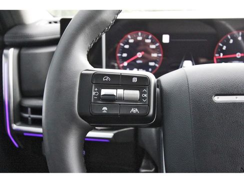 Used 2025 Hyundai Santa Fe Limited AWD/4WD image 19