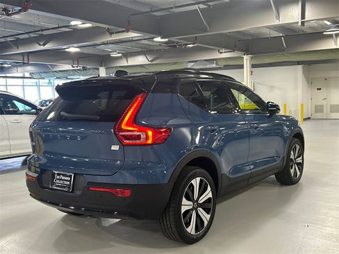 Certified 2023 Volvo XC40 Recharge Plus image 2