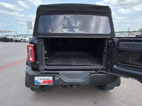 Used 2023 Ford Bronco Outer Banks w/ Sasquatch Package AWD/4WD image 27