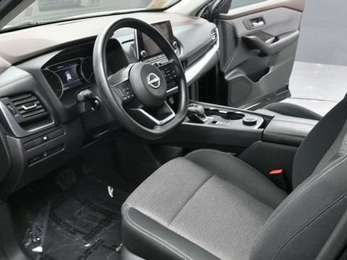 Used 2023 Nissan Rogue SV AWD/4WD image 11