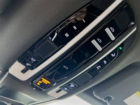 Certified 2023 Porsche Panamera 4 image 14