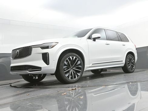 New 2026 Volvo XC90 B6 Plus w/ Protection Package Premier AWD/4WD image 31