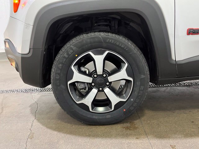 Used 2021 Jeep Renegade Trailhawk AWD/4WD image 24