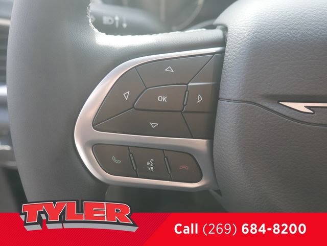 New 2027 Chrysler Pacifica Select FWD image 26