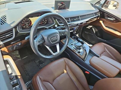 Used 2018 Audi Q7 3.0T Prestige AWD/4WD image 10