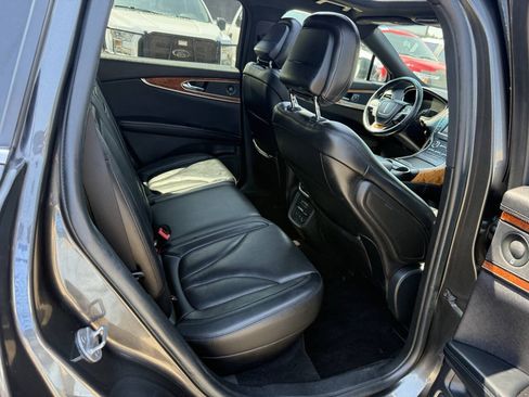 Used 2020 Lincoln Nautilus Reserve FWD image 15