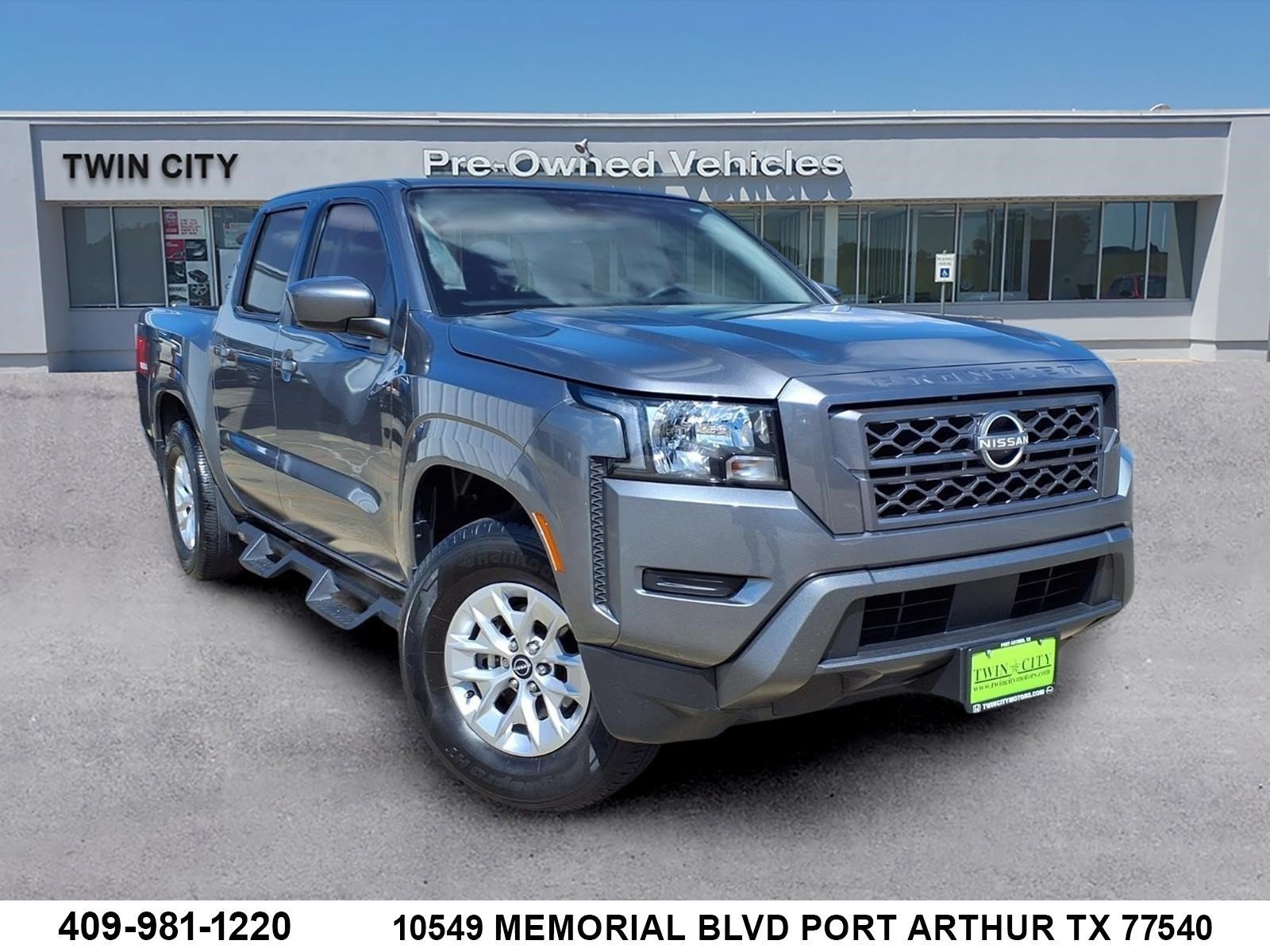 Used 2024 Nissan Frontier SV RWD image 1