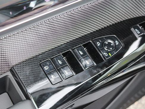 New 2026 BMW 740i w/ Premium Package image 24