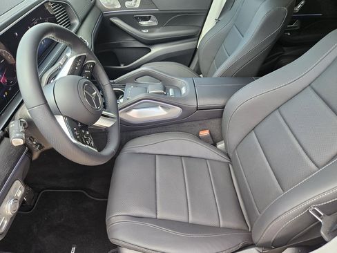 New 2026 Mercedes-Benz GLS 450 4MATIC image 13