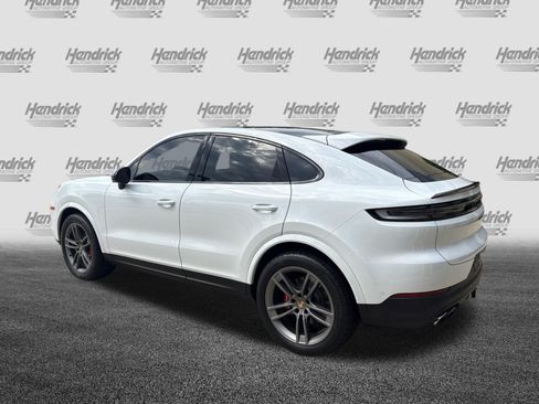 Used 2024 Porsche Cayenne S AWD/4WD image 8
