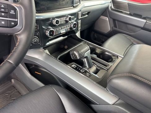 Used 2025 Ford F150 Lariat w/ Equipment Group 501A Mid image 5