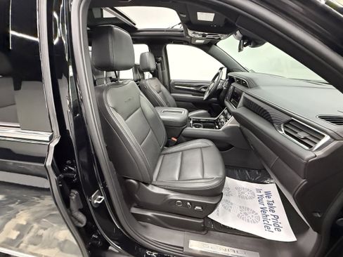 Used 2024 GMC Yukon Denali w/ Advanced Technology Package AWD/4WD image 27