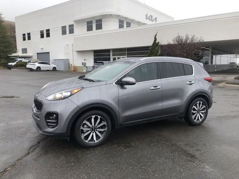 Used 2017 Kia Sportage EX image 1