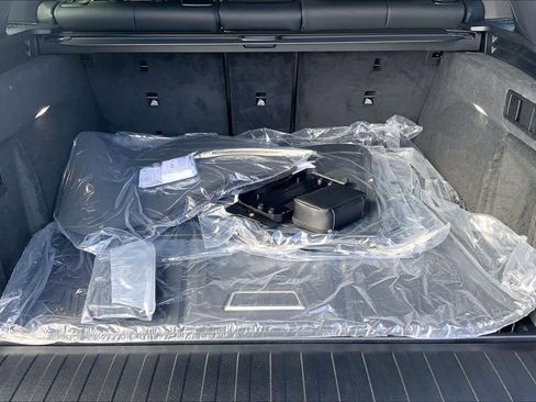 Used 2026 BMW X5 M60i image 19