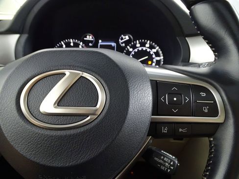 Used 2023 Lexus GX 460 Luxury w/ Sport Design Package image 28