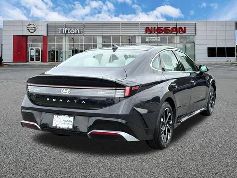 Used 2025 Hyundai Sonata SEL FWD image 7