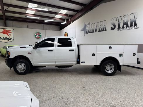 Used 2024 RAM 3500 Tradesman AWD/4WD image 3