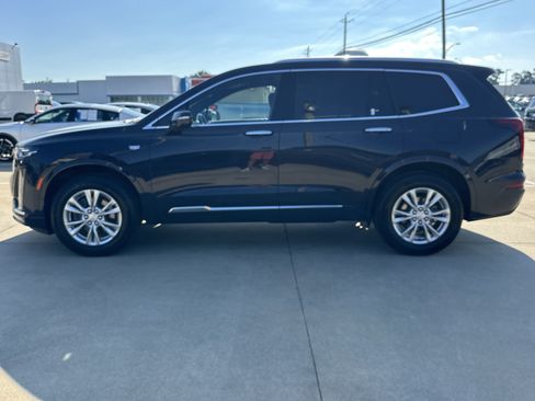 Used 2024 Cadillac XT6 Luxury w/ LPO, Floor Liner Package AWD/4WD image 9