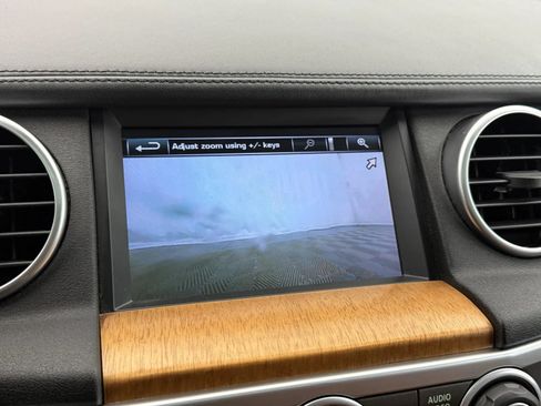 Used 2016 Land Rover LR4 HSE LUX AWD/4WD image 25