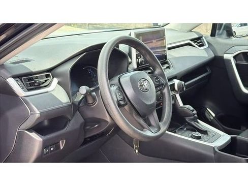 Certified 2025 Toyota RAV4 LE AWD/4WD image 10