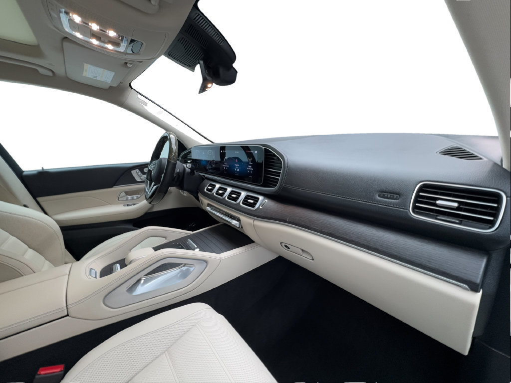 Used 2022 Mercedes-Benz GLS 450 4MATIC image 37