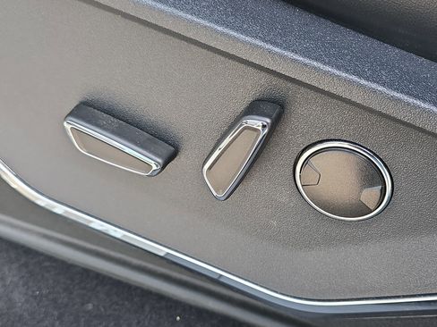 Certified 2023 Ford F150 Platinum w/ Equipment Group 701A High AWD/4WD image 12