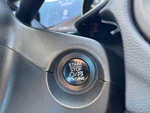 Used 2018 Jeep Compass Sport AWD/4WD image 16