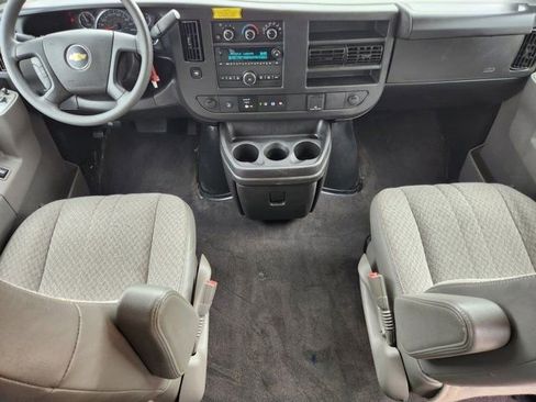 Used 2025 Chevrolet Express 3500 LS image 28