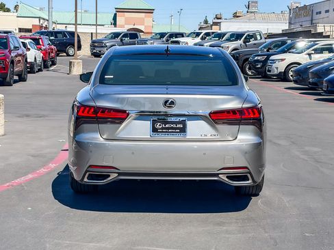 Certified 2025 Lexus LS 500 AWD w/ Luxury Package image 3