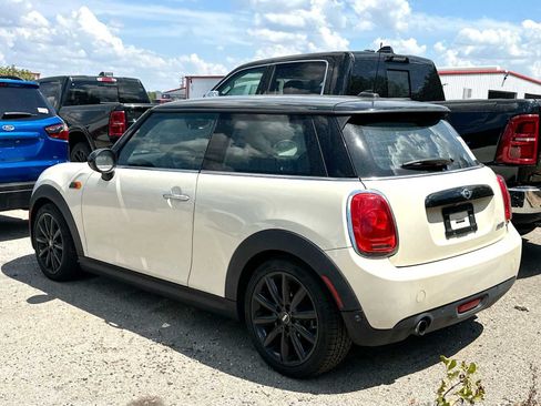 Used 2018 MINI Cooper 2-Door Hardtop FWD image 5