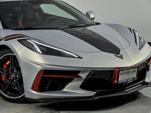 Used 2023 Chevrolet Corvette Stingray Premium Cpe w/ Z51 Performance Package RWD image 2