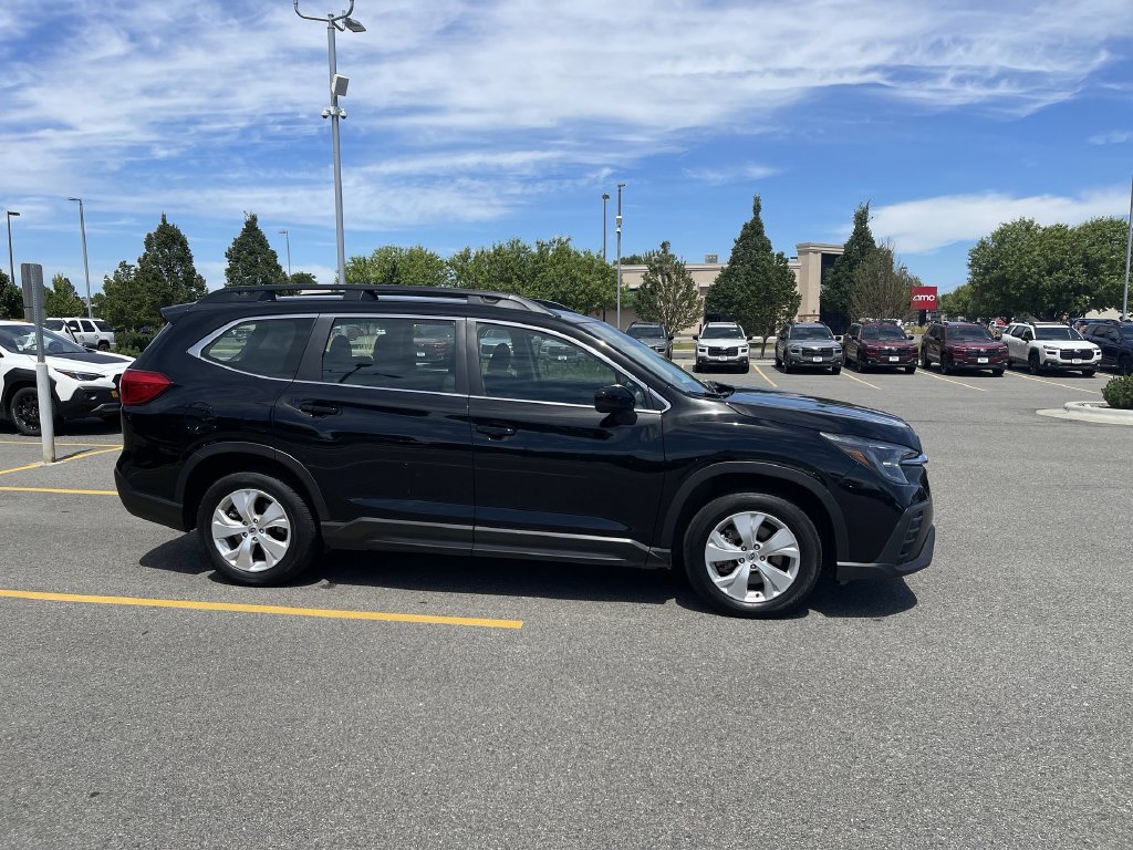 Used 2023 Subaru Ascent 8-Passenger AWD/4WD image 11