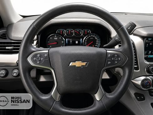 Used 2018 Chevrolet Suburban LT AWD/4WD image 8