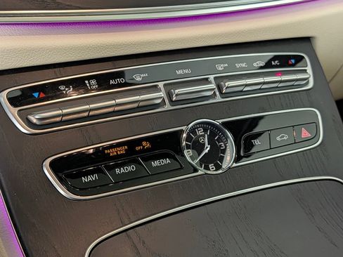 Used 2020 Mercedes-Benz E 450 4MATIC Sedan image 33