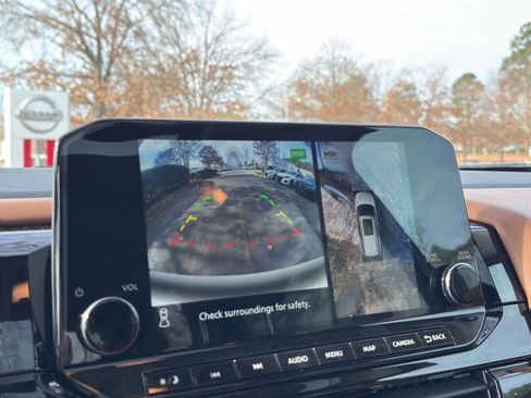 New 2025 Nissan Pathfinder Platinum image 26