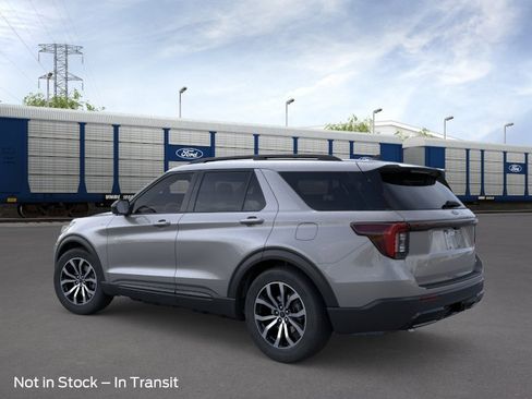 New 2026 Ford Explorer ST-Line AWD/4WD image 4