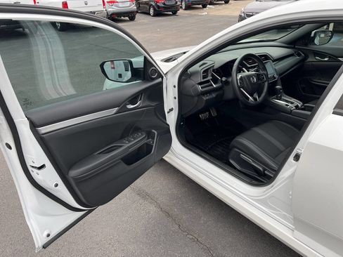 Used 2021 Honda Civic Sport image 9