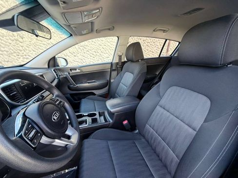 Used 2022 Kia Sportage LX AWD/4WD image 13